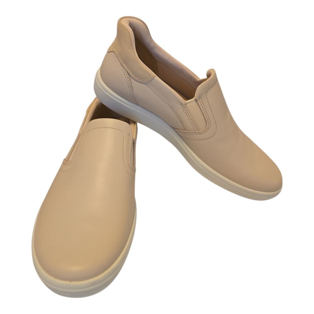 Woman's Sneakers & Athletic Shoes ECCO Soft 7 Easy Slip-On Sneaker Size EU 39